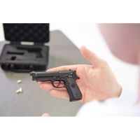 Umarex World Of Arms Beretta Mod. 92A1 1:2 Scale Model Gun